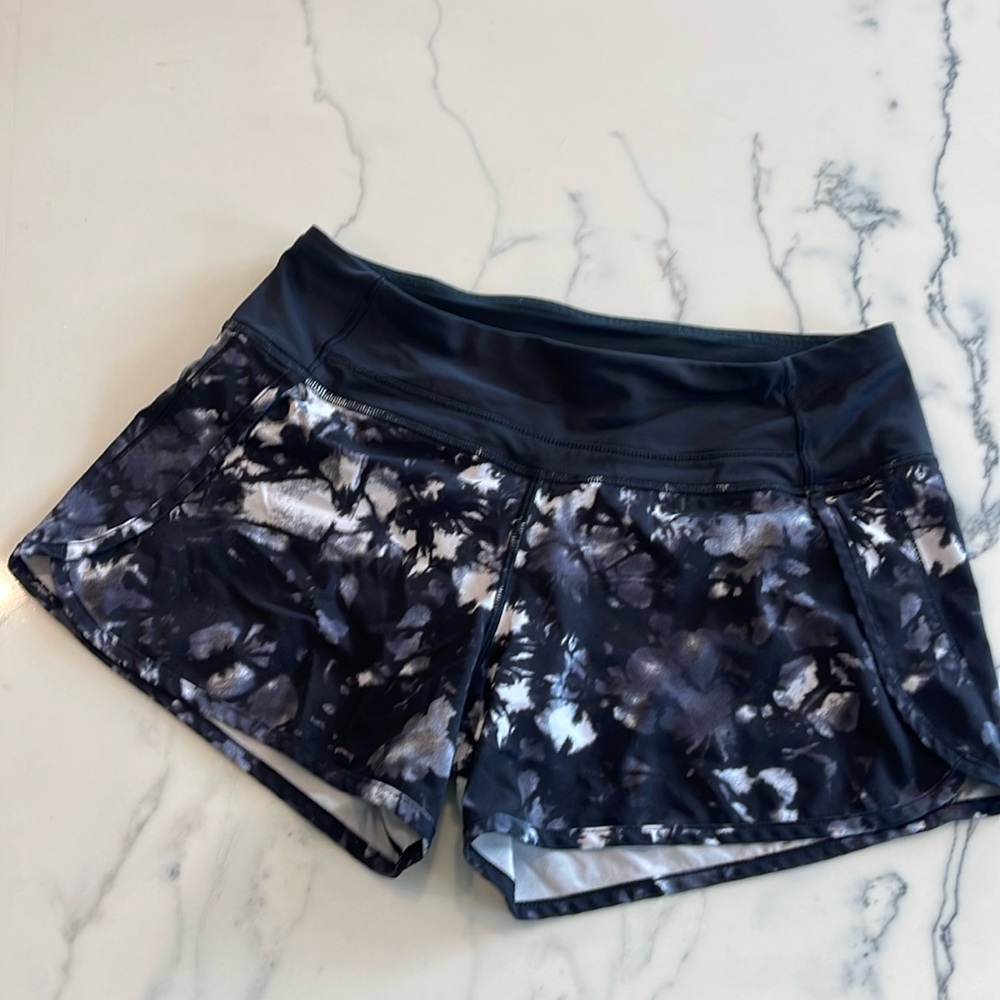 Lululemon size 4 short.